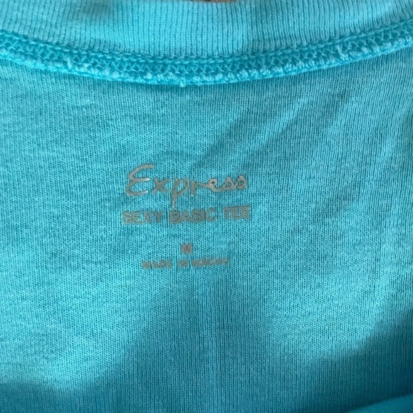 Womens blue top with white polka dots express - Picture 2 of 2